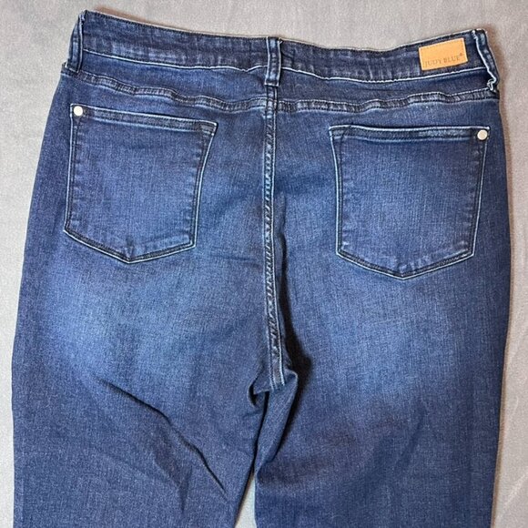 Judy Blue Kat Cook Denim Boyfriend Fit High Rise Jeans Style JB8114DK Size 15/32 - Picture 8 of 11